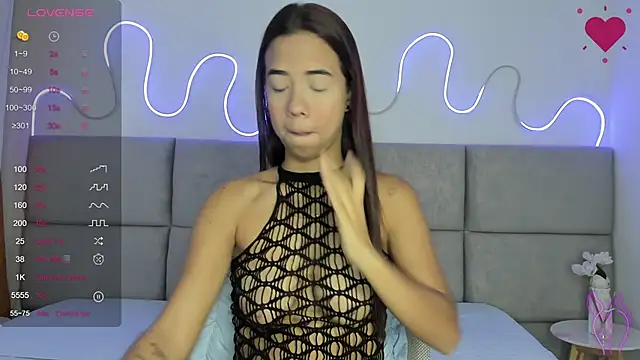 Anntonellaa online show from November 8, 2025, 12:27 pm