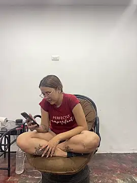 coupleyys online show from February 22, 2026, 1:18 am