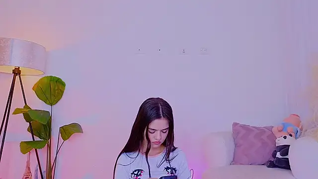 violetssweet online show from October 6, 2025, 1:14 am