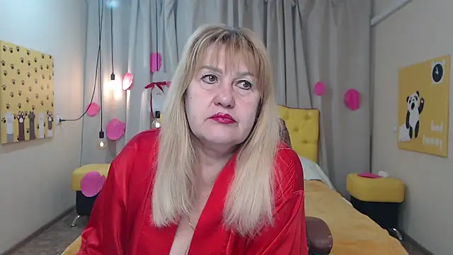 EmmaEllison online show from April 14, 2026, 6:41 am