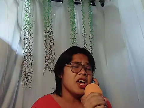 Huntrix2025 online show from November 29, 2025, 1:41 am