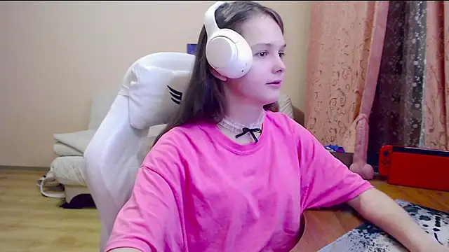 SharybbFace online show from November 3, 2025, 3:02 pm