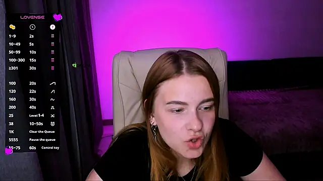 Snapshot of red__dizzy chatting on September 19, 2025, 7:47 pm red dizzy online show from September 19, 2025, 7:47 pm