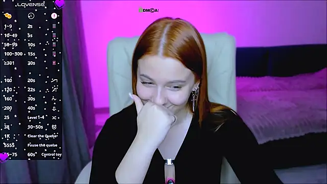 Snapshot of red__dizzy chatting on October 8, 2025, 8:28 pm red dizzy online show from October 8, 2025, 8:28 pm