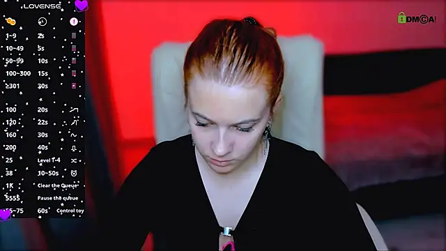 Snapshot of red__dizzy chatting on October 10, 2025, 8:19 pm red dizzy online show from October 10, 2025, 8:19 pm