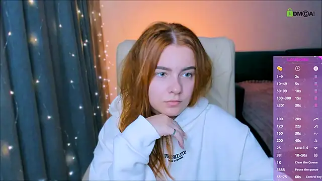 Snapshot of red__dizzy chatting on October 18, 2025, 3:02 pm red dizzy online show from October 18, 2025, 3:02 pm