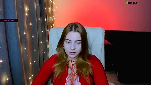 Snapshot of red__dizzy chatting on November 14, 2025, 10:07 pm red dizzy online show from November 14, 2025, 10:07 pm