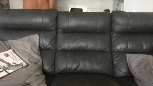 Snapshot of flambeur93 chatting on October 19, 2025, 1:34 pm flambeur93 online show from October 19, 2025, 1:34 pm