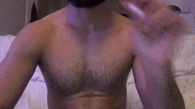 Snapshot of flambeur93 chatting on October 29, 2025, 8:32 pm flambeur93 online show from October 29, 2025, 8:32 pm