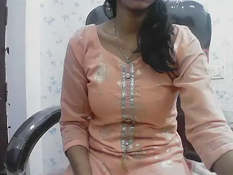 short girl  online show from March 30, 2026, 4:30 pm