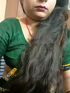 Snapshot of monarani5986 chatting on May 30, 2026, 5:21 pm monarani5986 online show from May 30, 2026, 5:21 pm