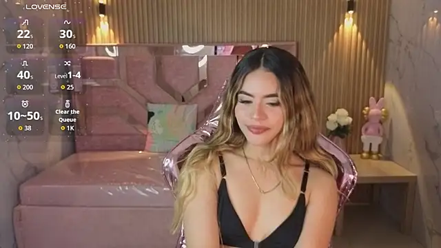 lilith4 s online show from February 23, 2026, 8:17 pm