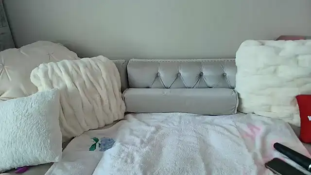 BarbieKarly online show from September 30, 2025, 7:30 pm