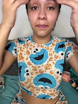 Isabella-Teen online show from December 14, 2025, 2:06 am