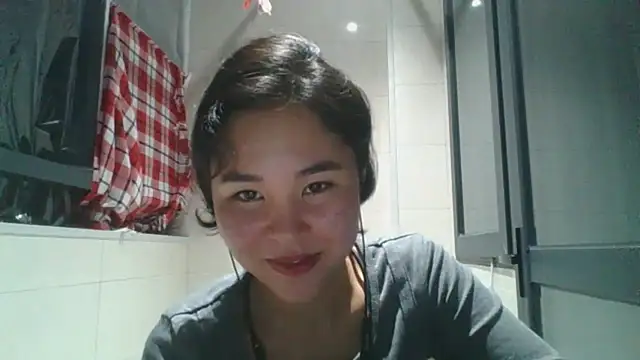 Snapshot of JennyCarpenter chatting on November 15, 2025, 10:45 am JennyCarpenter online show from November 15, 2025, 10:45 am