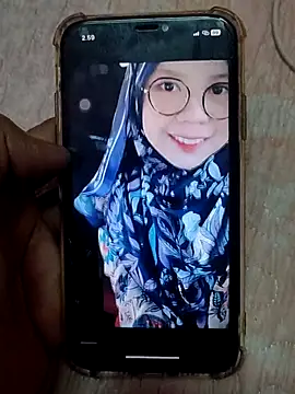 Snapshot of Zarul98 chatting on July 13, 2026, 7:00 am Zarul98 online show from July 13, 2026, 7:00 am