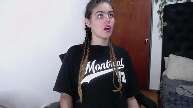 isabel 09 online show from November 1, 2025, 3:08 am