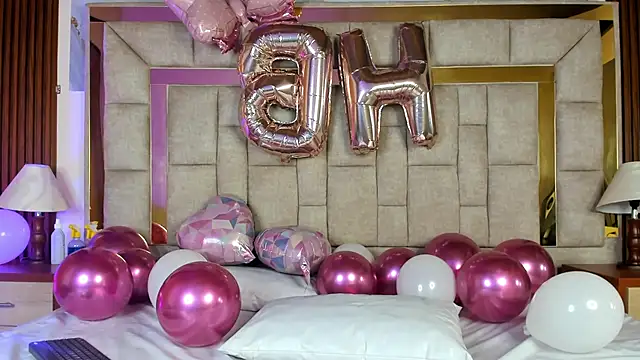 AggathaSanders  online show from October 26, 2025, 12:55 pm