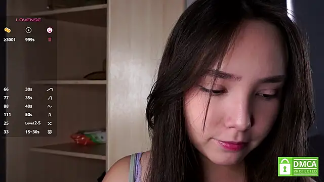 RenaeConnerley online show from October 4, 2025, 5:27 am