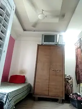 Love40777 online show from October 6, 2025, 5:05 am