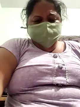 Mmm143 online show from October 22, 2025, 5:56 pm