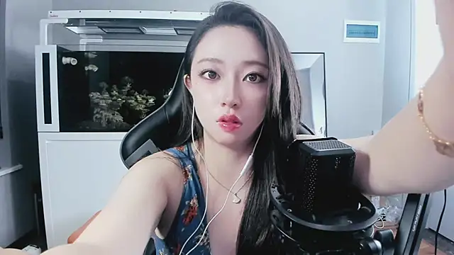 Snapshot of Keke-Bai chatting on October 5, 2025, 1:20 pm Keke-Bai online show from October 5, 2025, 1:20 pm