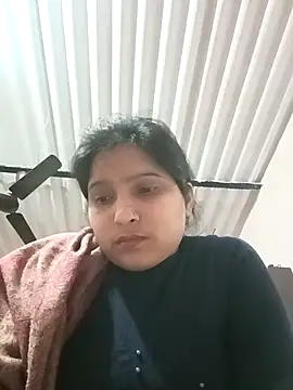 aliya-jaan71 online show from February 5, 2026, 8:02 pm