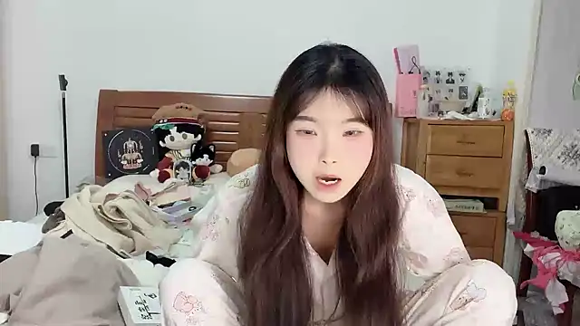 Snapshot of Akong11 chatting on September 27, 2025, 5:51 pm Akong11 online show from September 27, 2025, 5:51 pm