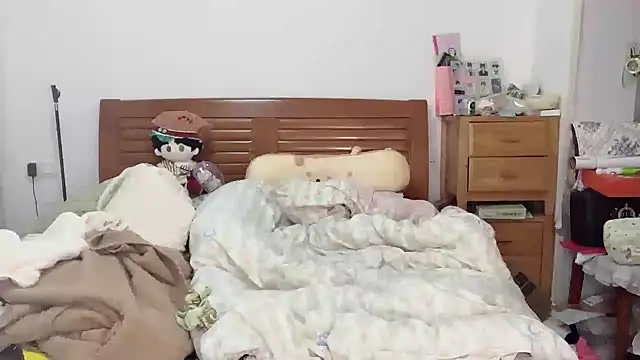 Snapshot of Akong11 chatting on October 27, 2025, 10:58 pm Akong11 online show from October 27, 2025, 10:58 pm