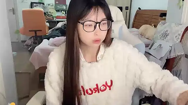 Akong11 online show from December 21, 2025, 4:19 am