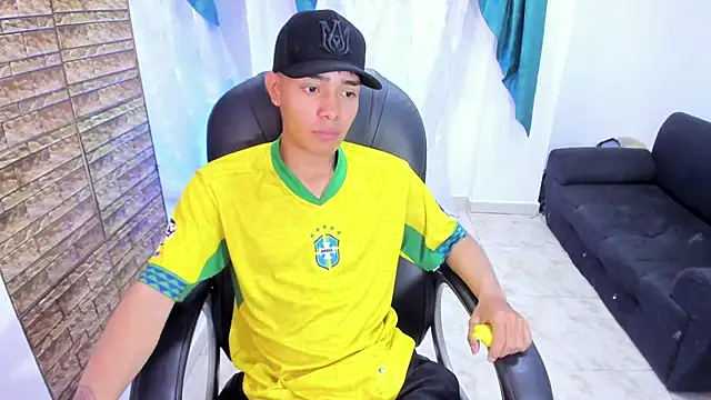 Hunteer Boy online show from October 1, 2025, 8:04 pm