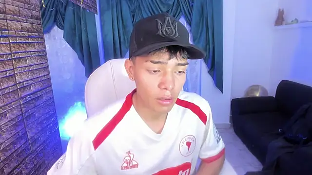 Hunteer Boy online show from October 7, 2025, 8:28 pm