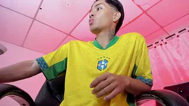 Hunteer Boy online show from November 15, 2025, 4:54 am