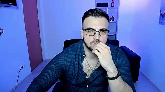 Jace Thorne online show from November 21, 2025, 8:18 pm