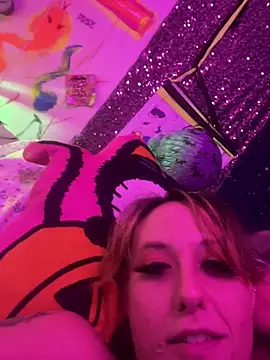 darnette daisy online show from November 8, 2025, 7:08 am