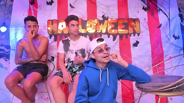 Juicy Creww online show from October 17, 2025, 11:13 am