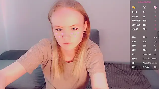 AliceNya cute online show from April 13, 2026, 7:14 am