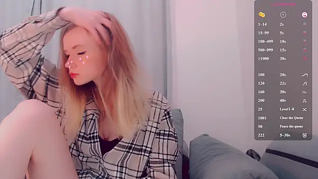 AliceNya cute online show from May 13, 2026, 3:04 am