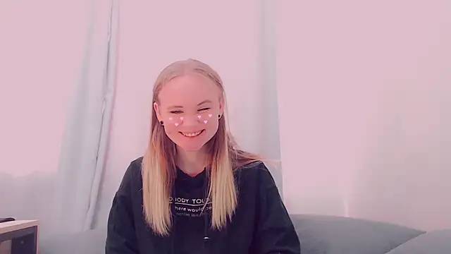 Snapshot of AliceNya_cute chatting on June 25, 2026, 5:12 am AliceNya cute online show from June 25, 2026, 5:12 am