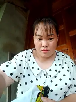 emilyzz online show from May 16, 2026, 10:36 am
