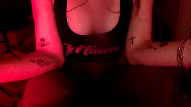 Snapshot of Texxaspearl chatting on February 23, 2026, 10:12 am Texxaspearl online show from February 23, 2026, 10:12 am