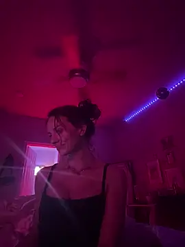 Texxaspearl online show from March 23, 2026, 8:18 am