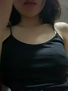 Snapshot of Bella_sexy98 chatting on February 14, 2026, 3:31 pm Bella sexy98 online show from February 14, 2026, 3:31 pm