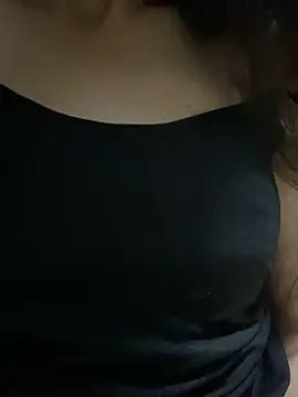 Snapshot of Bella_sexy98 chatting on March 4, 2026, 6:41 am Bella sexy98 online show from March 4, 2026, 6:41 am