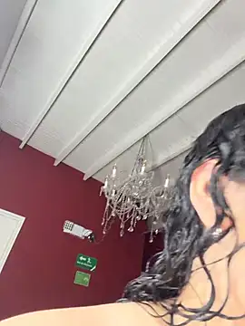 Snapshot of krisstenSantos chatting on March 7, 2026, 12:57 pm krisstenSantos online show from March 7, 2026, 12:57 pm