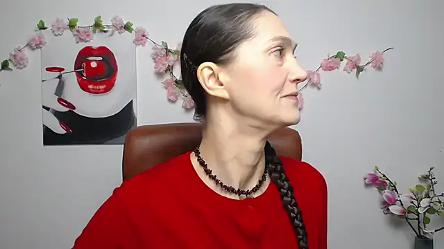 TayaFinch online show from December 1, 2025, 1:05 pm