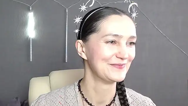 TayaFinch online show from April 16, 2026, 10:38 am