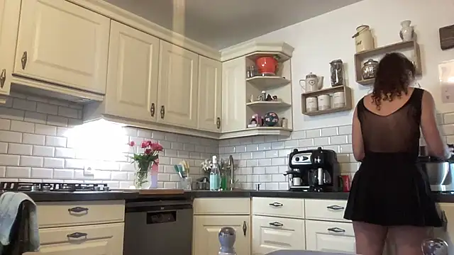 Snapshot of Ms_Noraa chatting on December 3, 2025, 9:18 am Ms Noraa online show from December 3, 2025, 9:18 am