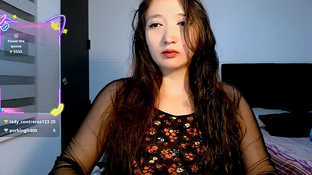 victoriasmileltva online show from September 17, 2025, 10:50 am