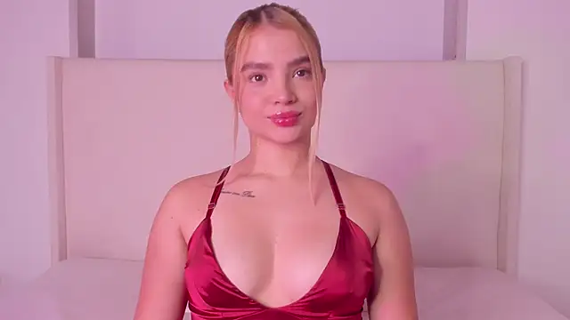 Snapshot of Sofi_glow chatting on May 21, 2026, 9:22 pm Sofi glow online show from May 21, 2026, 9:22 pm